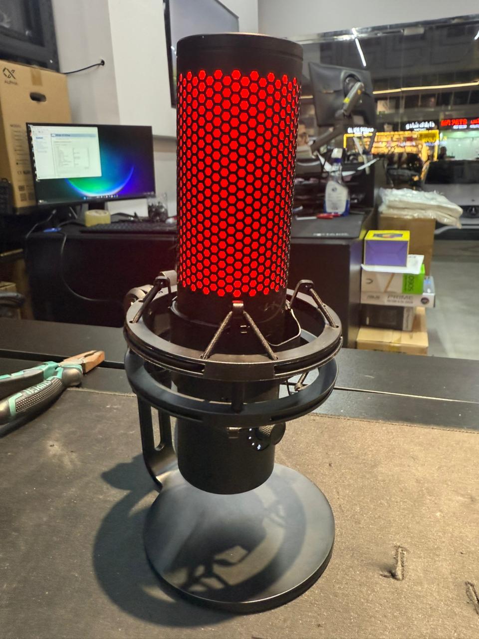 USED MIC | HYPERX QUADCAST 2