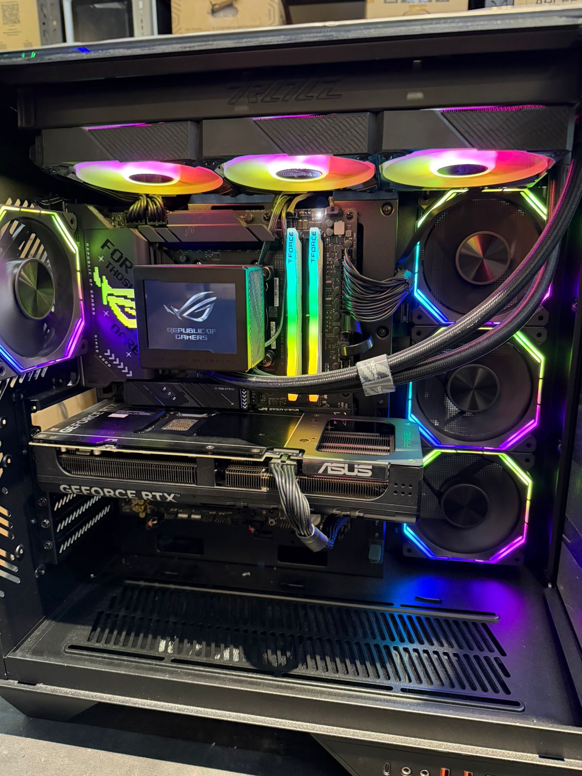 USED PC | RYZEN7 9800X3D & 5070 TI ( FULL ASUS)