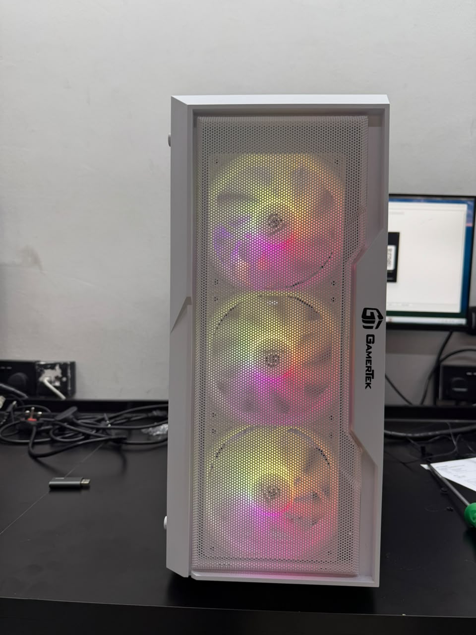 USED PC || I5 14400F & 5060 DDR5