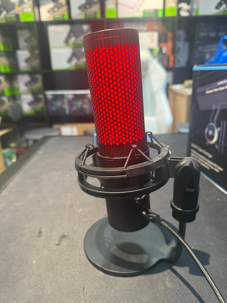 USED MIC | HYPERX QUADCAST 2