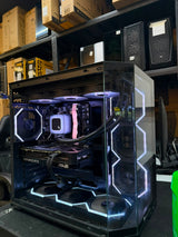 USED PC | RYZEN7 9800X3D & RTX 5070