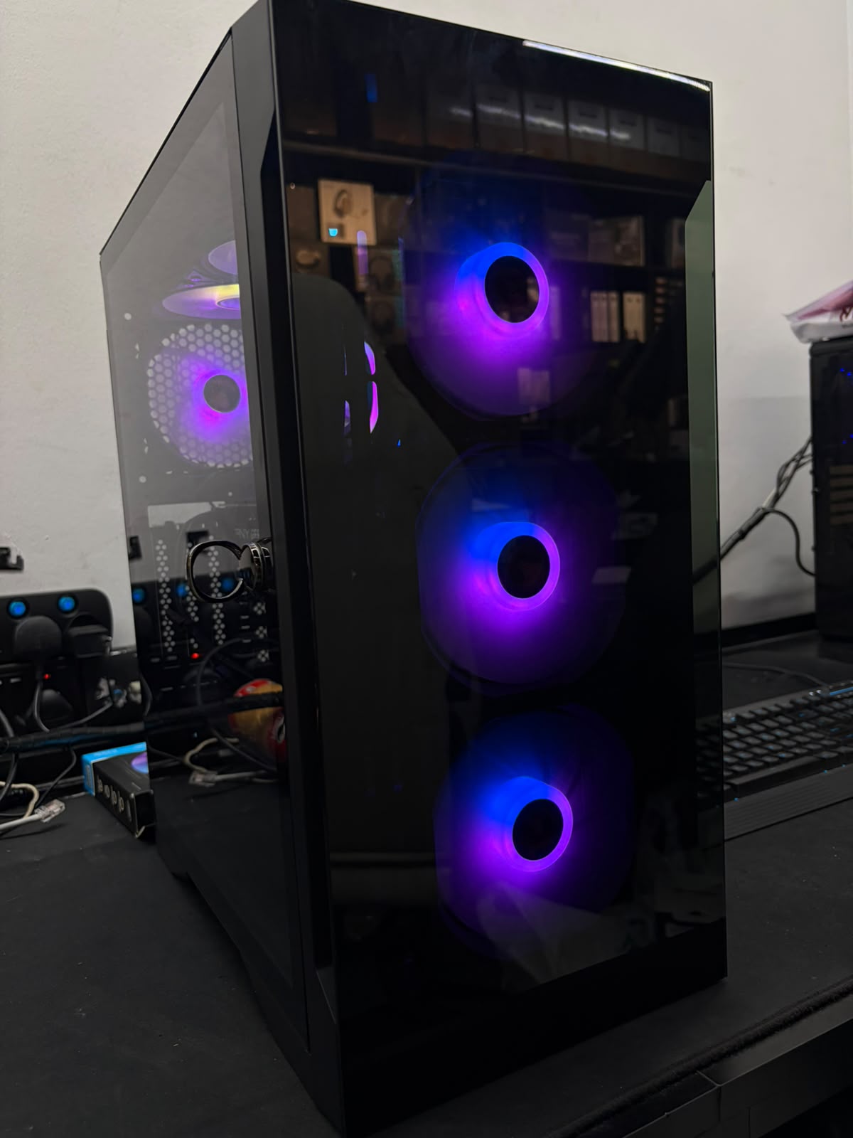 USED PC | I5 14400F & RTX 5060 16GB DDR5
